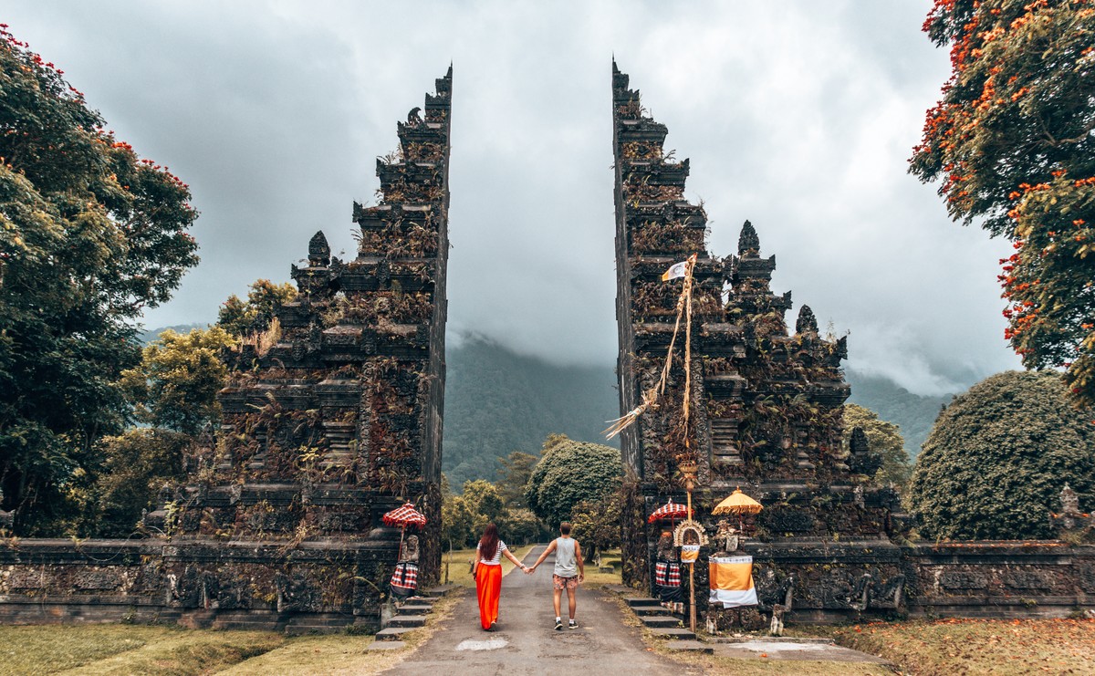 10 Best Tourist Places to Visit in Indonesia