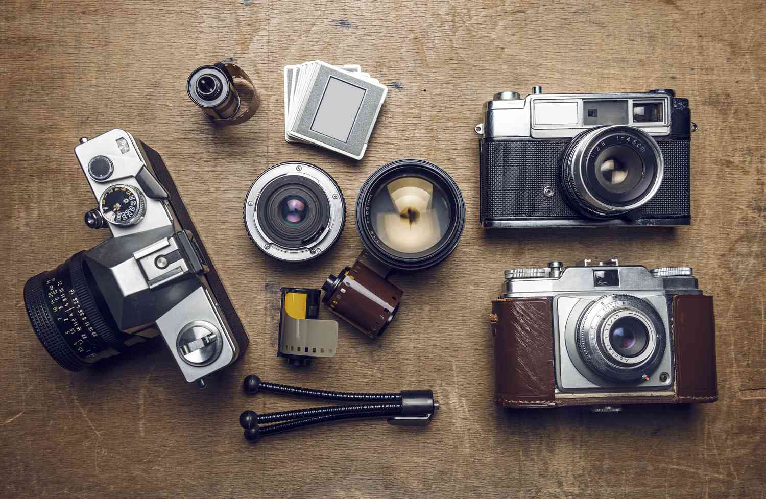 Capturing Time: The Evolution of Photography from Film to Digital
