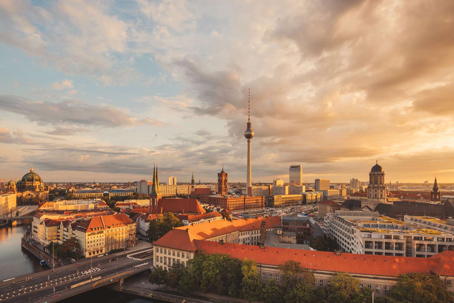Beautiful Top 10 Tourist Places to visit in Berlin Germany
